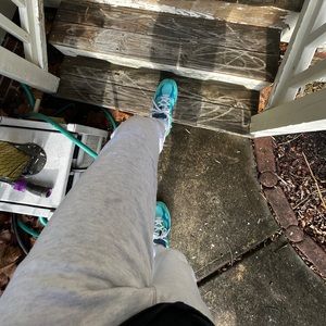 Meet your Posher, Elijah